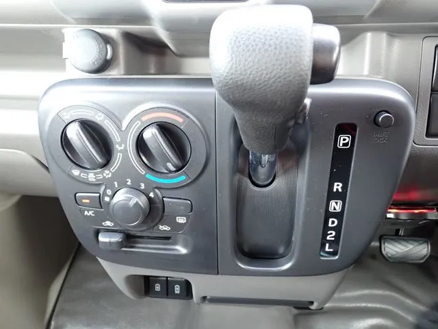 エブリイバン(スズキ)の車両写真
