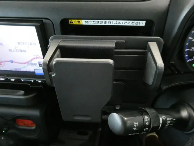 サクシードバン ハイブリッド(トヨタ)の車両写真