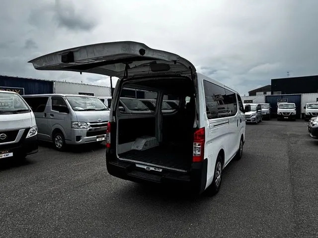 ＮＶ３５０キャラバン　１．２５ｔ（ニッサン）の車両写真