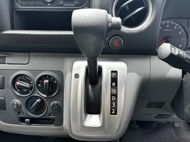ＮＶ３５０キャラバン　１．２５ｔ（ニッサン）の車両写真