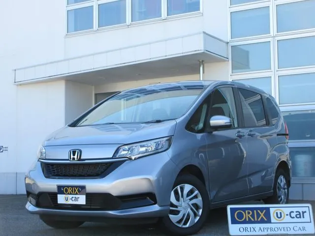 ホンダ　フリード　４ＷＤ