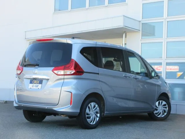 ホンダ　フリード　４ＷＤ