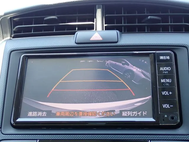 トヨタ　カローラフィールダー　ハイブリッド