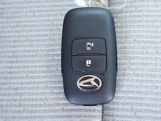 ダイハツ　ムーヴ　４ＷＤ