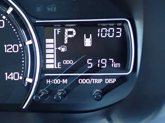 ダイハツ　ムーヴ　４ＷＤ