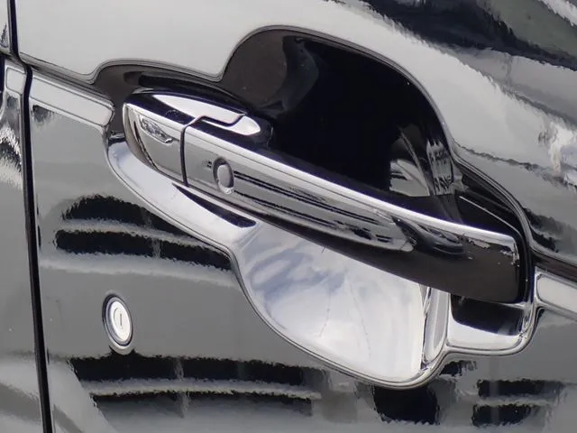 ホンダ　Ｎ　ＢＯＸ　４ＷＤ