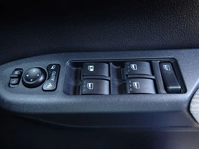 ダイハツ　ムーヴ　４ＷＤ