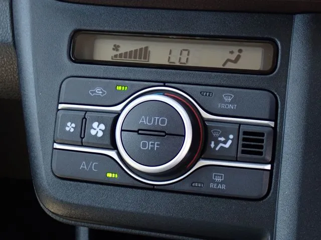 ダイハツ　ムーヴ　４ＷＤ
