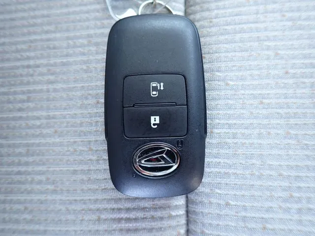 ダイハツ　ムーヴ　４ＷＤ