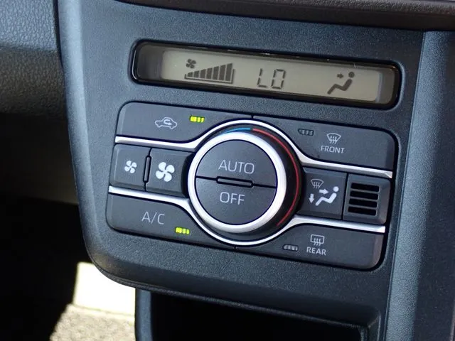 ダイハツ　ムーヴ　４ＷＤ