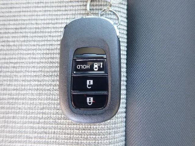 ホンダ　Ｎ　ＢＯＸ　４ＷＤ