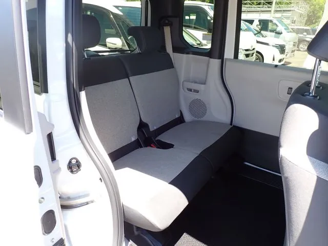ホンダ　Ｎ　ＢＯＸ　４ＷＤ