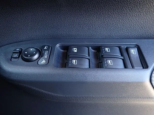 ダイハツ　ムーヴ　４ＷＤ