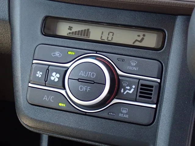 ダイハツ　ムーヴ　４ＷＤ