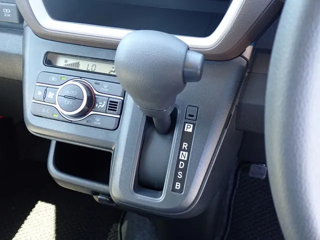 ダイハツ　ムーヴ　４ＷＤ