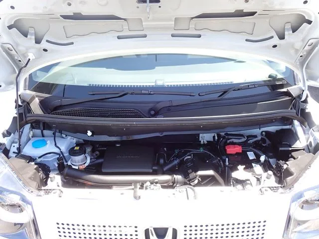 ホンダ　Ｎ　ＢＯＸ　４ＷＤ
