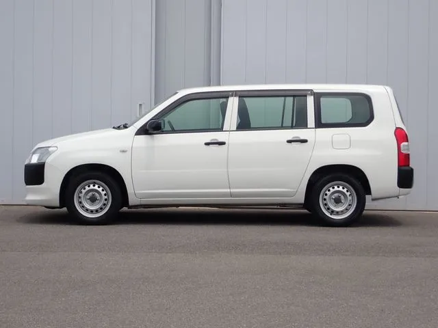 トヨタ　プロボックスバン　２ＷＤ