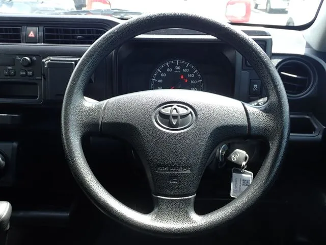トヨタ　プロボックスバン　２ＷＤ