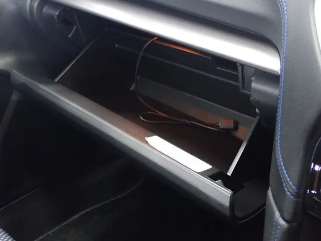 スバル　ＳＵＢＡＲＵ　ＸＶ　ハイブリッド