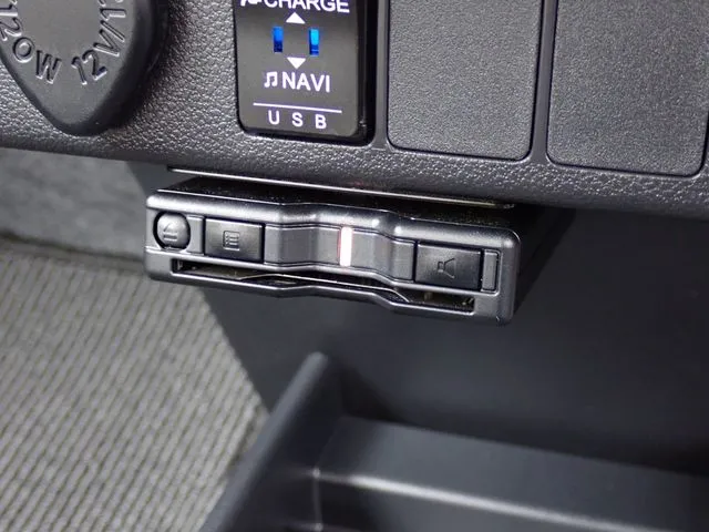 ミラ イース(ダイハツ)の車両写真