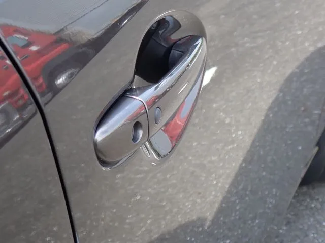 マツダ　ＭＡＺＤＡ６　セダン