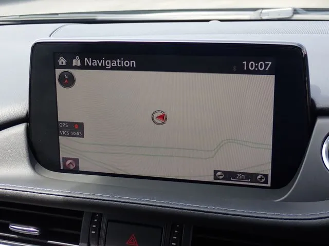 マツダ　ＭＡＺＤＡ６　セダン