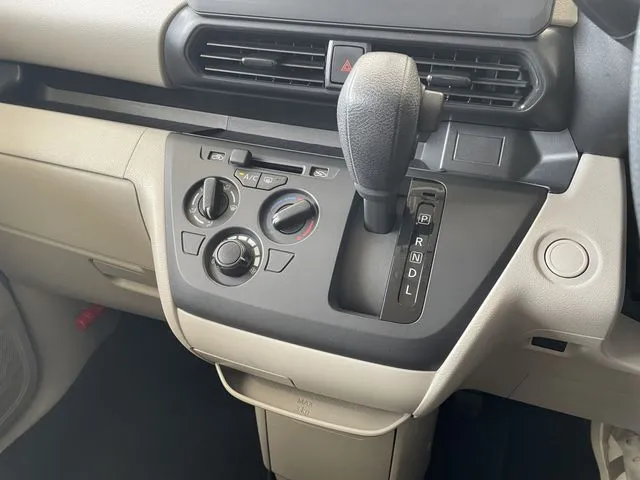 ニッサン　ルークス