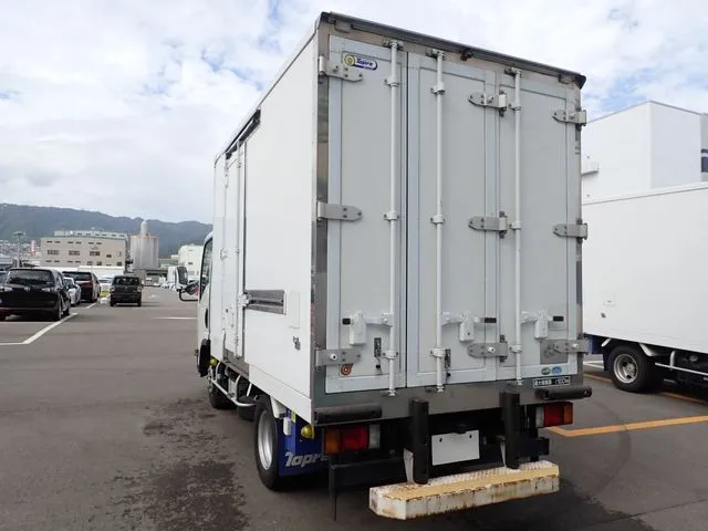 メーカー：その他　エルフ