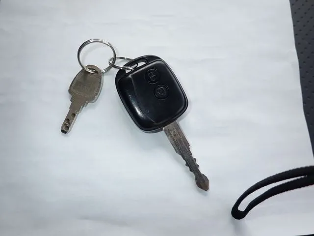 メーカー：その他　エルフ