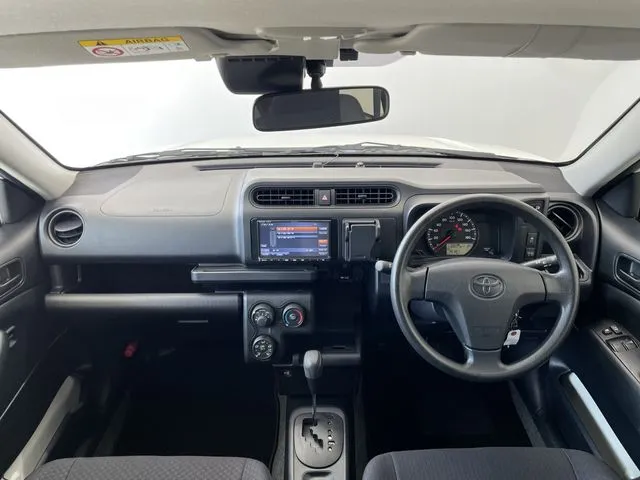 プロボックスバン 2WD(トヨタ)の車両写真