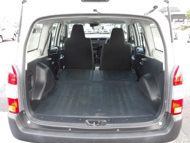 プロボックスバン 4WD(トヨタ)の車両写真
