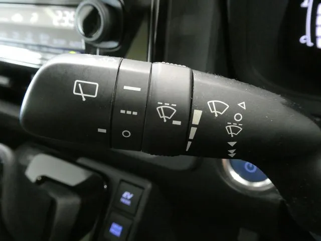 シエンタ ハイブリッド(トヨタ)の車両写真