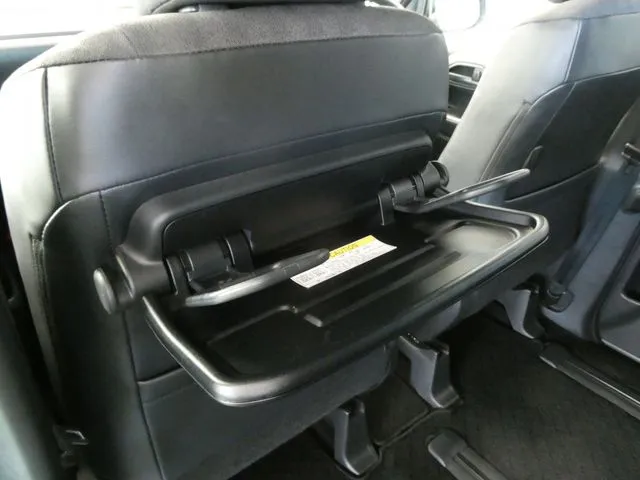 ヴォクシー(トヨタ)の車両写真