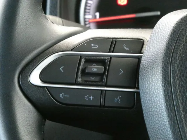 ヴォクシー(トヨタ)の車両写真