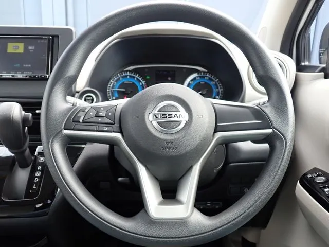 デイズ（ニッサン）の車両写真