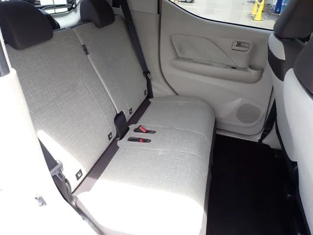 デイズ（ニッサン）の車両写真
