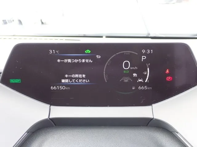 プリウス（トヨタ）の車両写真