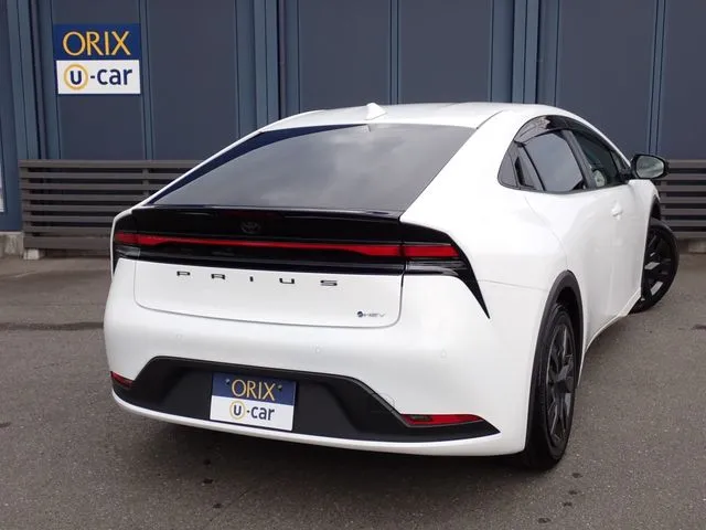 プリウス（トヨタ）の車両写真