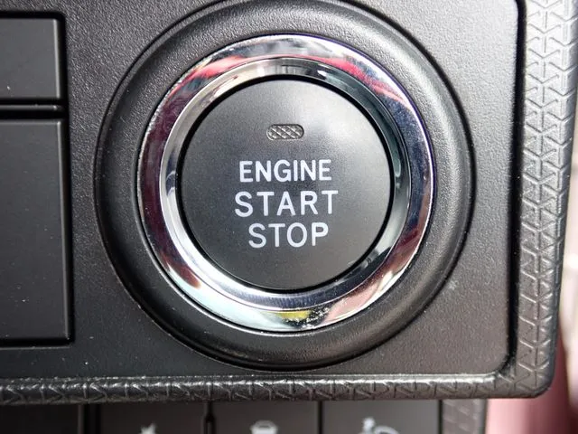 タント(ダイハツ)の車両写真