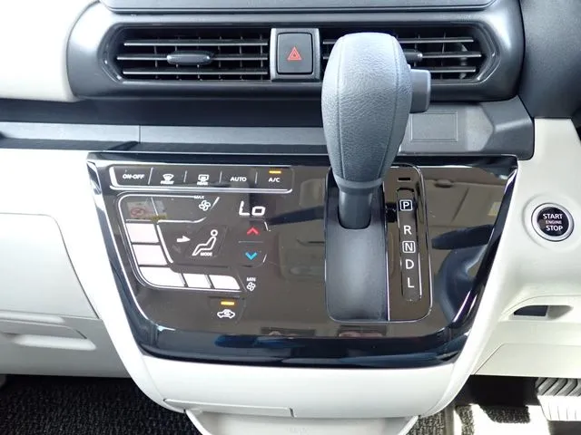 ルークス(ニッサン)の車両写真