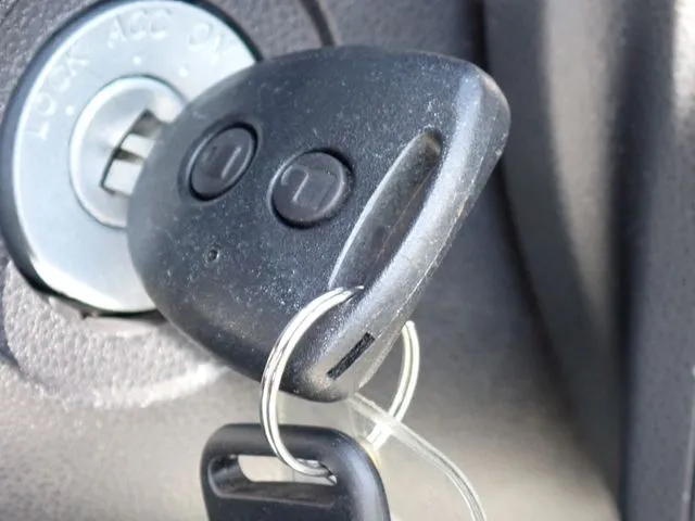 ミラ イース(ダイハツ)の車両写真