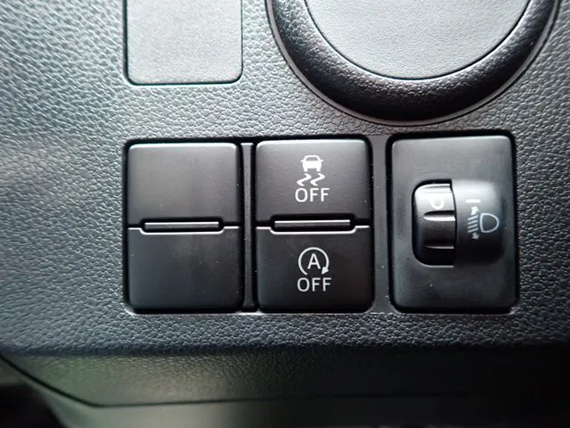 ミラ イース(ダイハツ)の車両写真