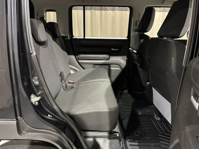 フレアクロスオーバー(マツダ)の車両写真