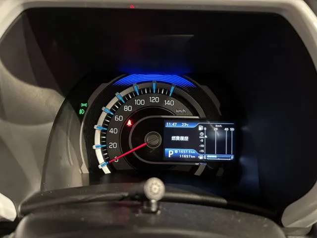 フレアクロスオーバー(マツダ)の車両写真