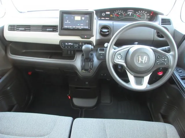 Ｎ　ＢＯＸ　４ＷＤ（ホンダ）の車両写真