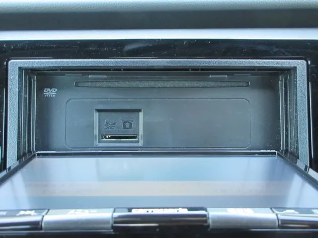ホンダ　フィット　４ＷＤ