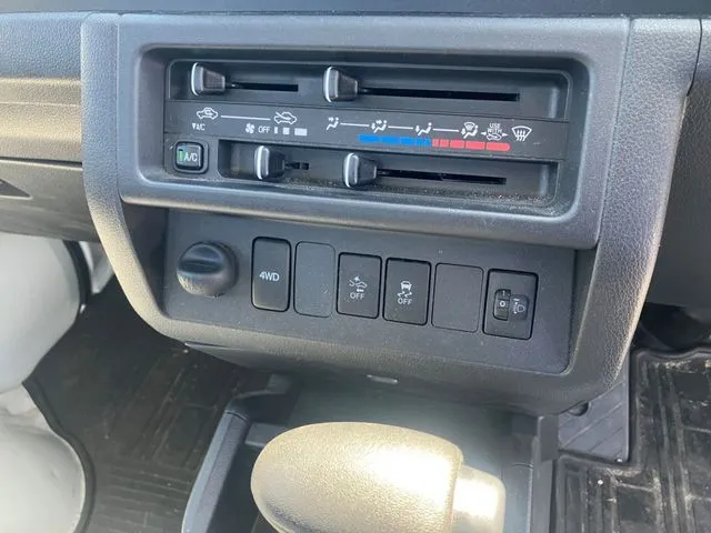 ハイゼットトラック 4WD(ダイハツ)の車両写真