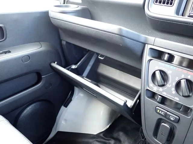 ハイゼットカーゴ(ダイハツ)の車両写真