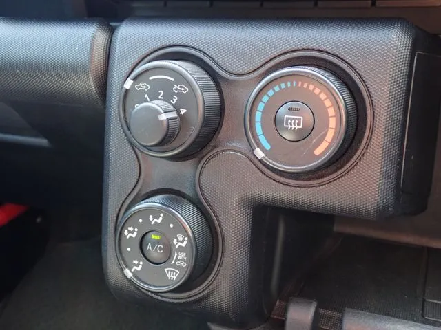 トヨタ　プロボックスバン　２ＷＤ