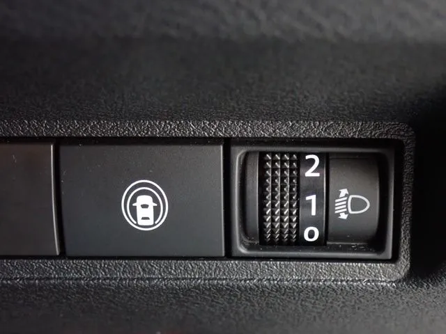 ノート(ニッサン)の車両写真